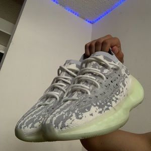 Yeezy 380 ‘Alien’